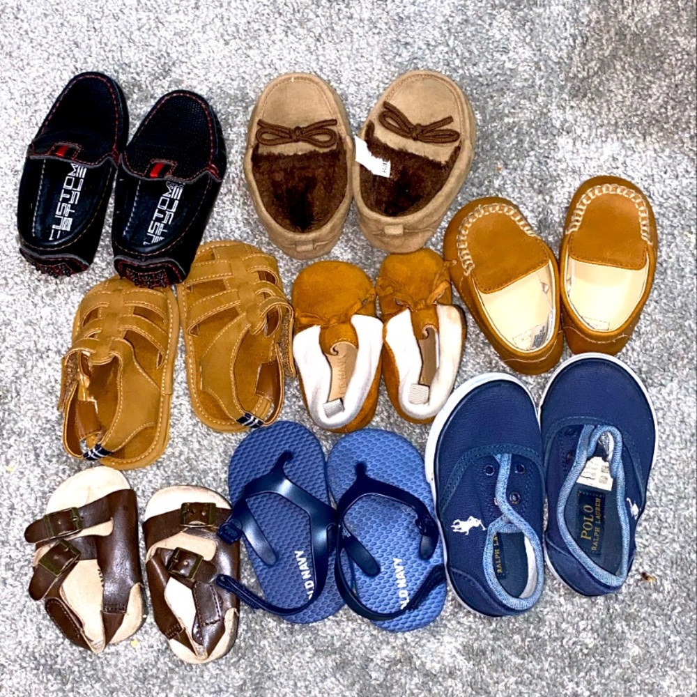 Baby shoes sizes from 3-6 to 5c
